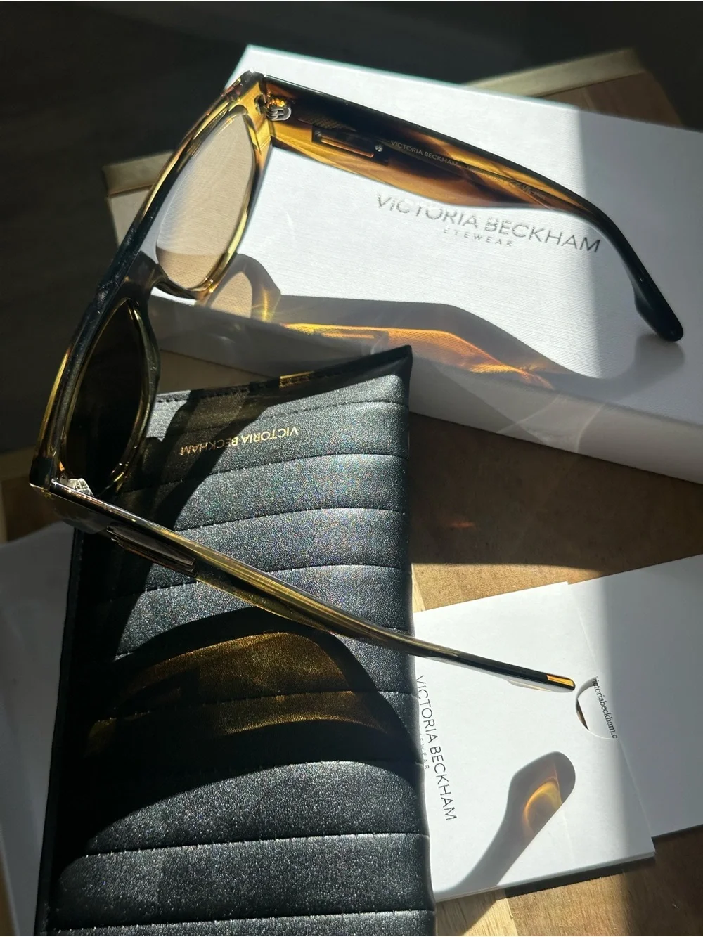 Victoria Beckham Tortoiseshell Sunglasses and Case Box